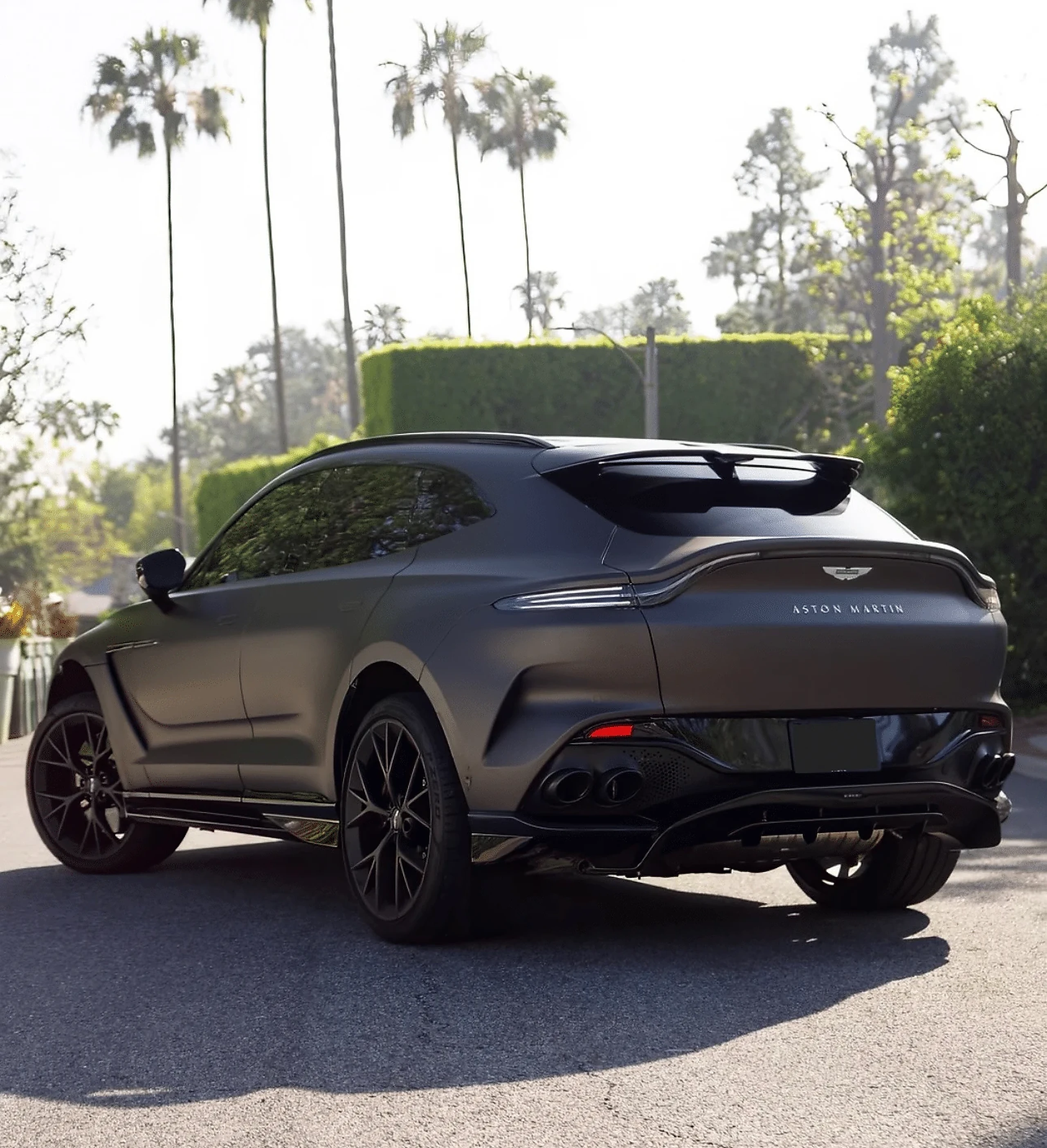Aston Martin DBX 707 for performance suv rentals — South Florida luxury car rental prices — LUXURY CAR RENT / US guide