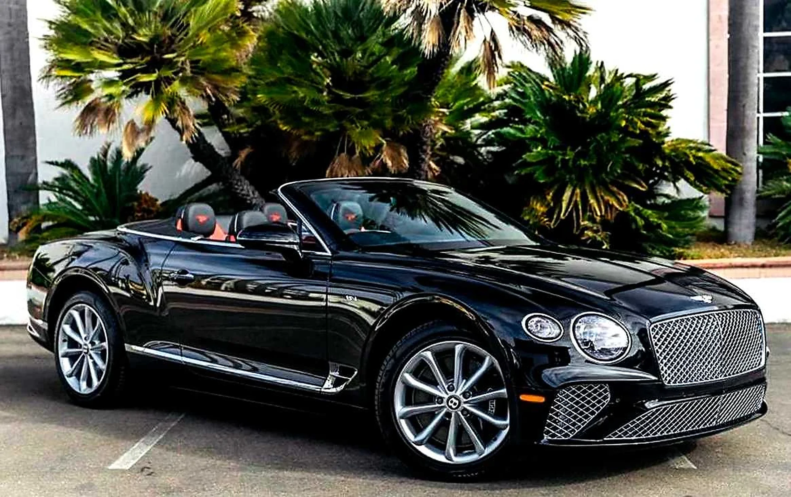 Bentley Continental GTC detail relevant to wedding car rentals on LUXURY CAR RENT / US