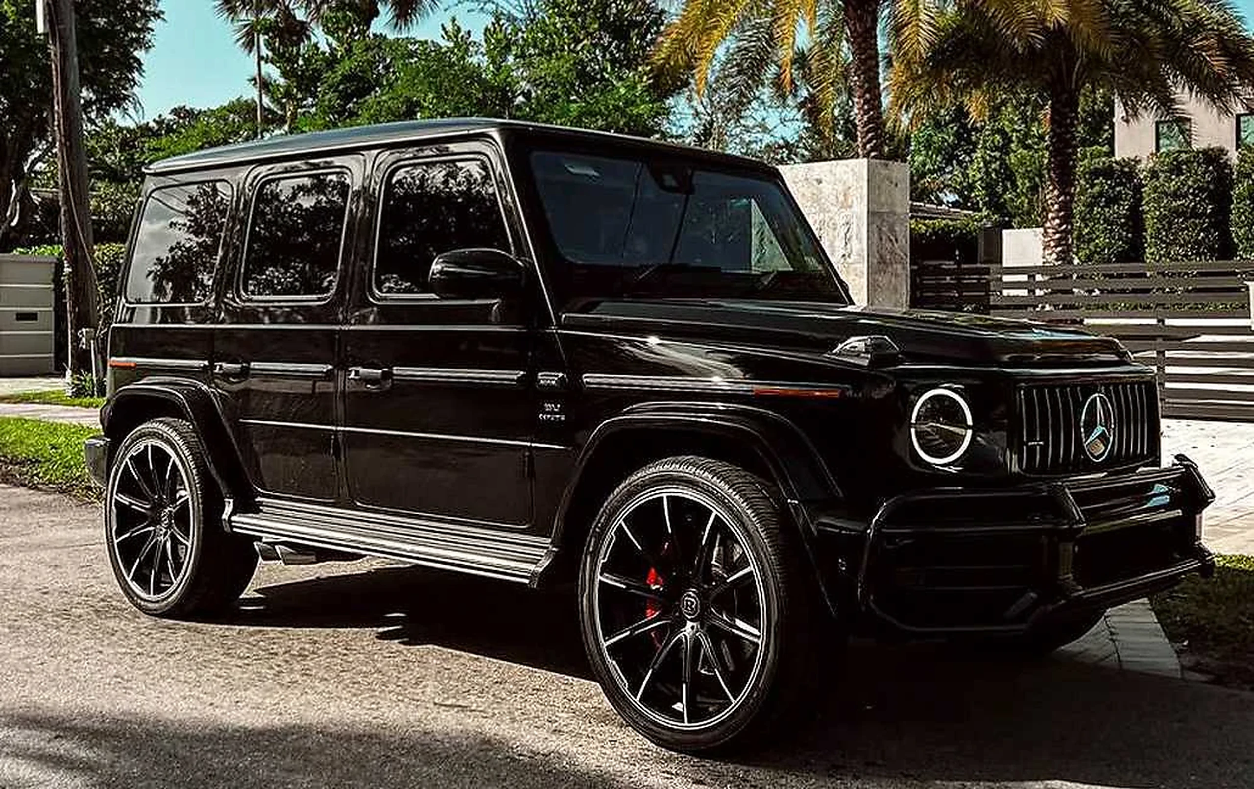 Mercedes-AMG G 63 exterior
