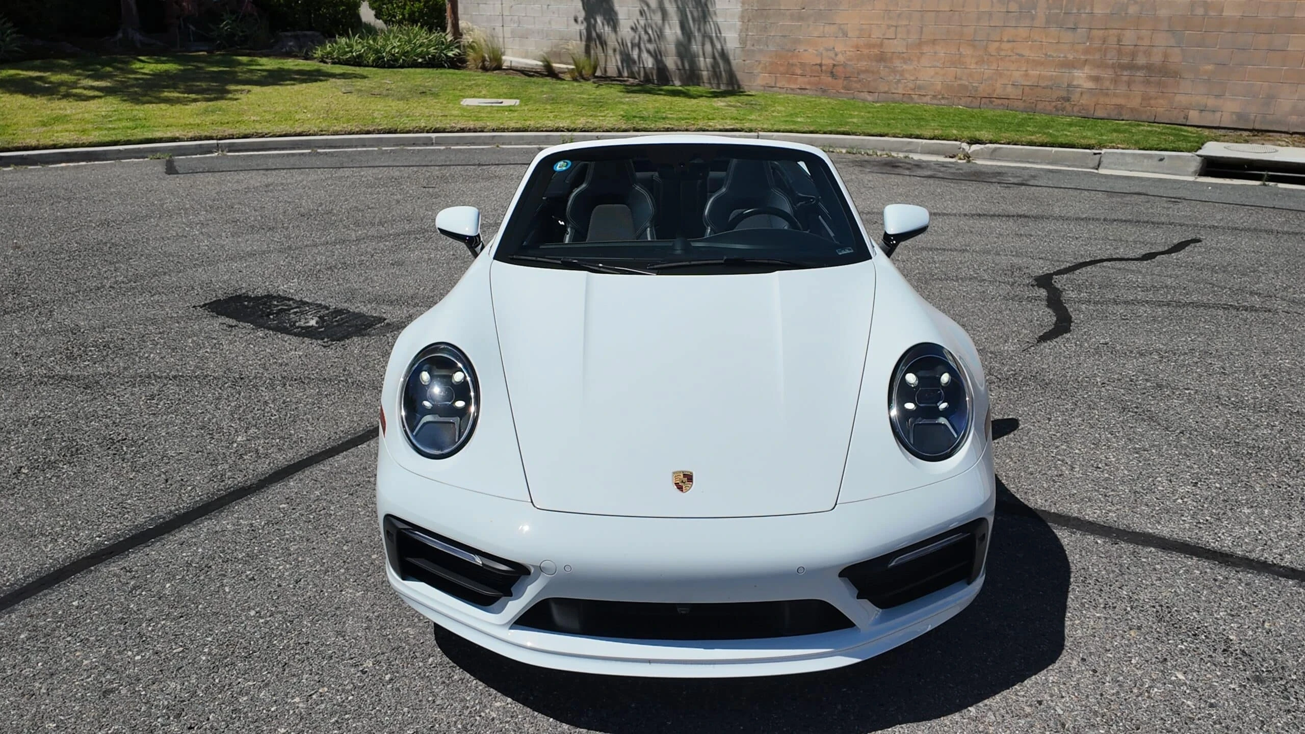 Porsche 911 Carrera 4S Cabriolet detail relevant to one-way miami car delivery requests on LUXURY CAR RENT / US